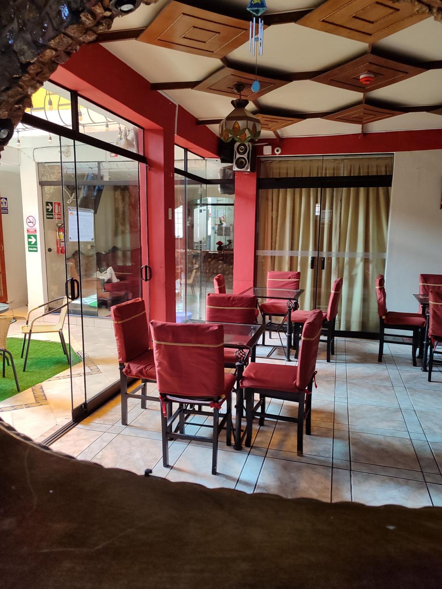 Andean Hostel Huaraz  Extérieur photo