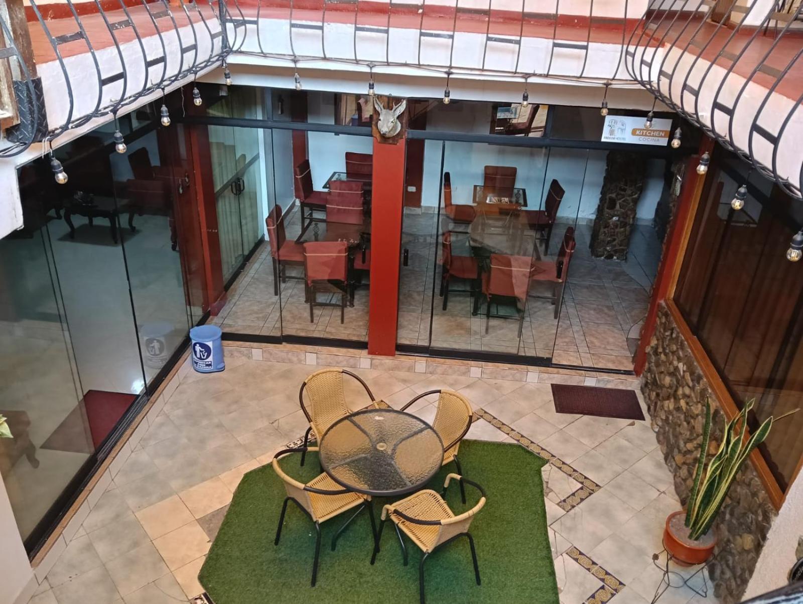 Andean Hostel Huaraz  Extérieur photo